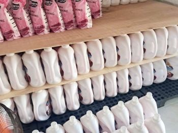 nha-xuong-cty-duc-hien-03.jpg nha-xuong-cty-duc-hien-03.jpg