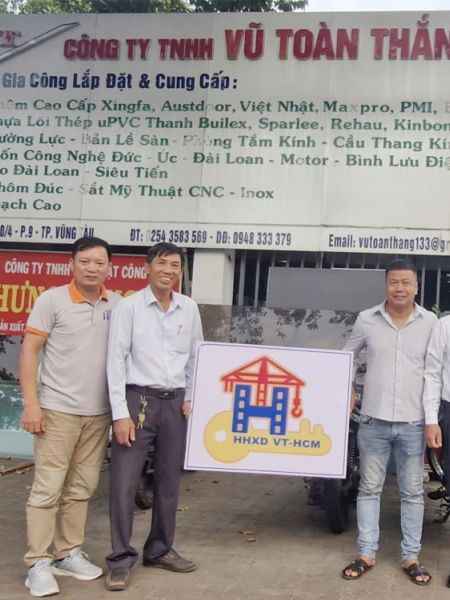 Ban điều hành HTXD Vũng Tàu-Hồ Chí Minh thăm doanh nghiệp Hội viên:CÔNG TY TNHH VŨ TOÀN THẮNG