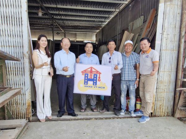 Ban điều hành Hội Thầu Xây Dựng VT-HCM thăm CÔNG TY TRÁCH NHIỆM HỮU HẠN SẢN XUẤT VIỆT MỸ